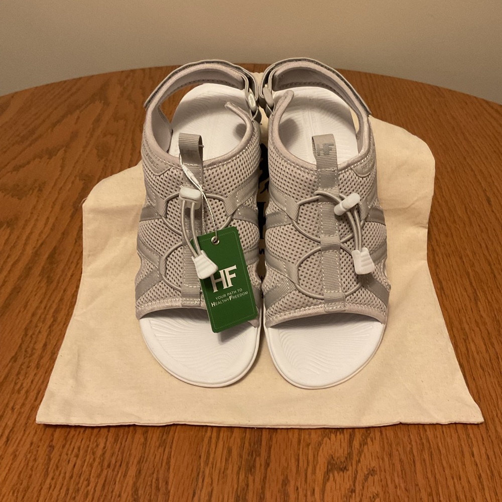 Women’s Hike Footwear Baresandals II, Light Gray, Size 9/9.5
